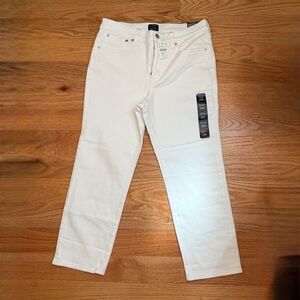 J.Crew Petite 28 essential straight white jean in all-day stretch